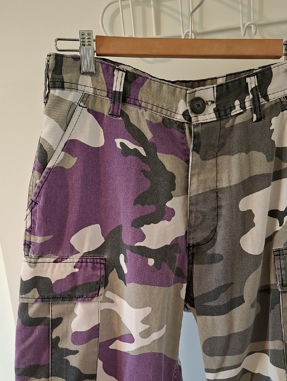 Purple/Black/White Classic Camo Cargo Pants w/ Adjustable Waist/Ankles (Size S) - Picture 2 of 8